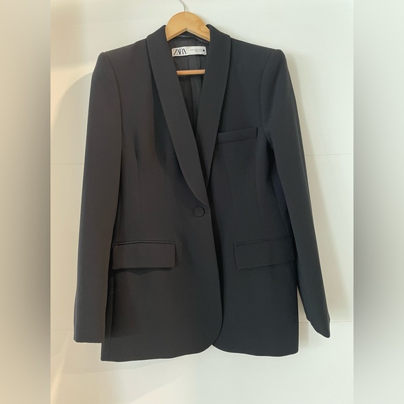 Zara Black Blazer - Picture 1 of 5